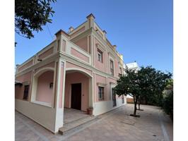 CHALET EN PLENO CENTRO photo 0