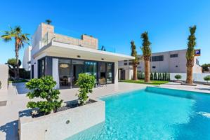 Villa En venta en Orihuela photo 0