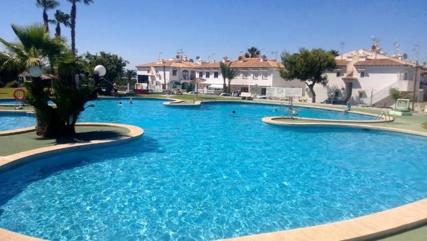 Piso En venta en Torrevieja photo 0