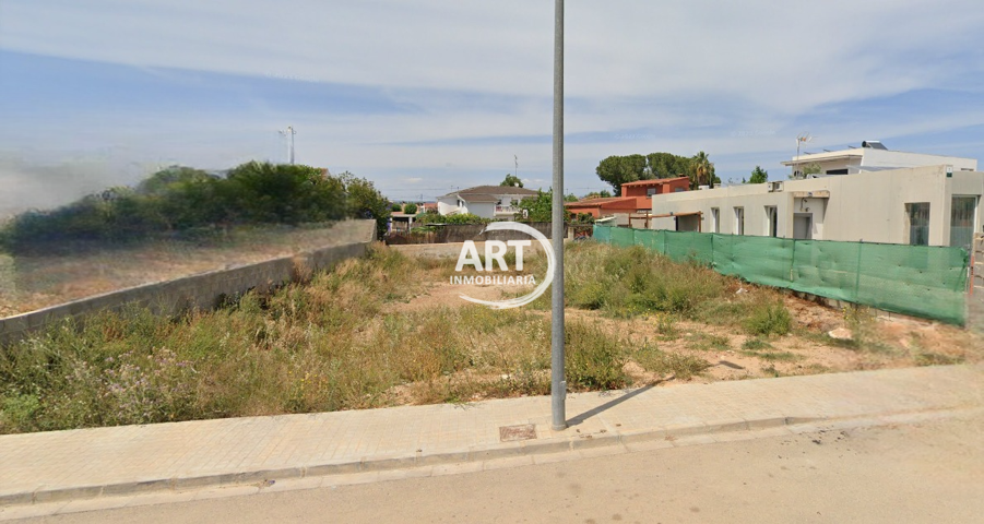 Terrenos Edificables En venta en La Pobla de Vallbona photo 0