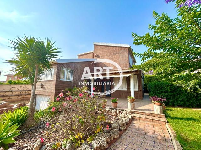 Villa En venta en Náquera photo 0