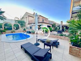 Villa En venta en Picassent photo 0