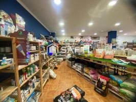 Amplio bajo comercial en Torrent con escaparate photo 0