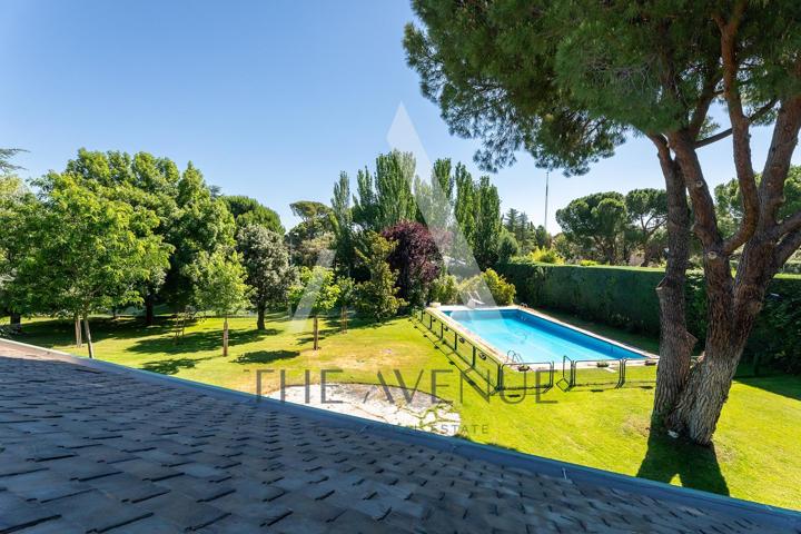 Impresionante chalet independiente en la prestigiosa Urb de Montepríncipe Boadilla del Monte Madrid photo 0
