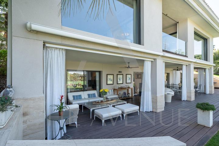 Hogar con vistas en Las Lomas photo 0
