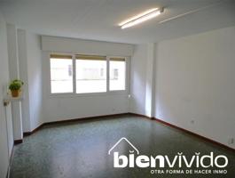'Espacio de Trabajo Luminoso en Pleno Centro' photo 0