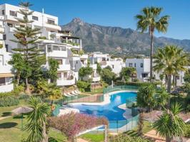 Piso en venta en Lomas de Marbella Club-Puente Romano photo 0