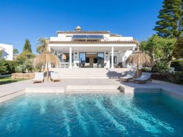 Casa pareada en venta en La Alquería- Benahavis photo 0