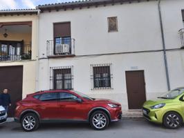 Venta de Chalet Adosado en Chinchón photo 0