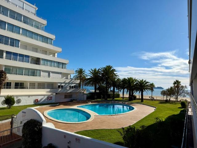 Piso En venta en Roses photo 0