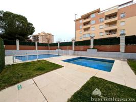Fantástico piso en urbanización con piscina. photo 0