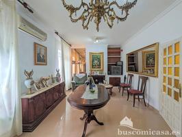 Impresionante casa en Avenida María Auxiliadora. photo 0