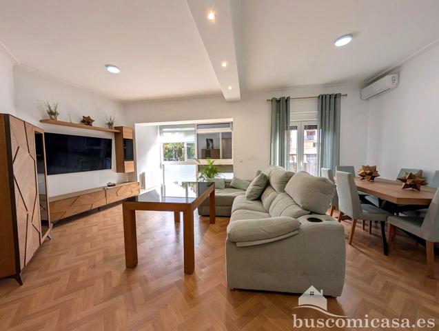 Impresionante piso con vistas al Paseo de Linarejos photo 0