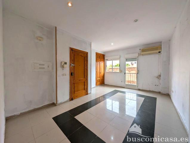 Piso con gran garaje cerrado!! photo 0