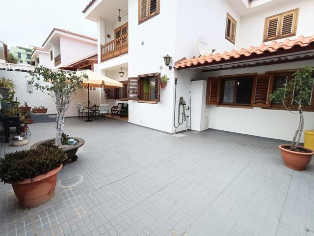Vivienda en planta baja con terraza y piscina en Las Caletillas, Candelaria. photo 0