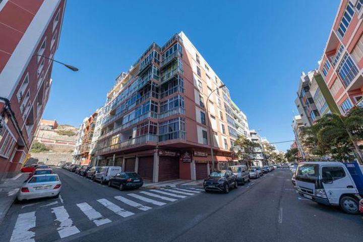 Piso en venta en Las Palmas de Gran Canaria de 75 m2 photo 0