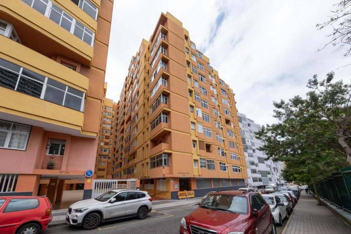 Piso en venta en Las Palmas de Gran Canaria de 110 m2 photo 0