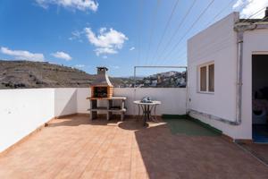 Casa - Chalet en venta en Tenoya de 221 m2 photo 0