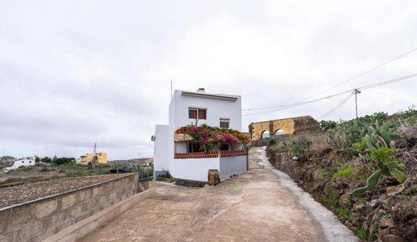 Casa - Chalet en venta en Guía de 80 m2 photo 0