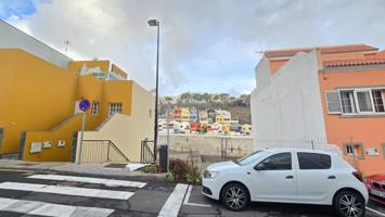 Magnífica parcela urbana de 100 m², ideal para construir el hogar de tus sueños. photo 0