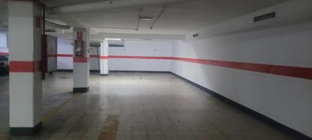 Plaza de garaje amplia en General Vives photo 0