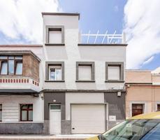 Casa - Chalet en venta en Las Palmas de Gran Canaria de 227 m2 photo 0