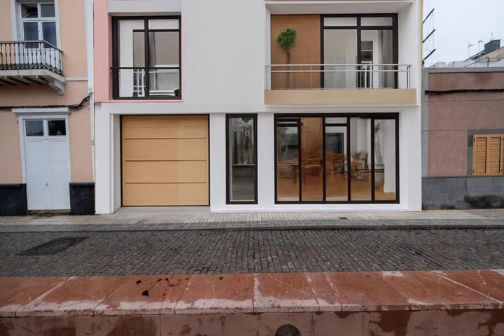 Terreno en venta en Las Palmas de Gran Canaria de 319 m2 photo 0