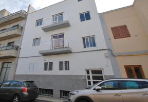 Local en venta en Becerril de Guía de 112 m2 photo 0