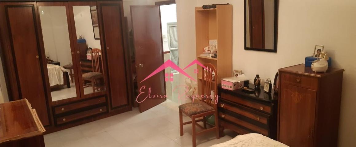 Se vende casa en semicentro de Lucena para entrar photo 0
