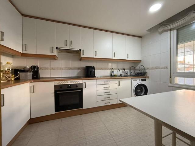 CHALET ADOSADO EN VALDEMORO photo 0