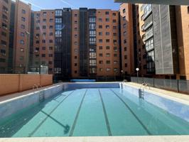 Piso en venta en Palomeras Sureste(28031) photo 0