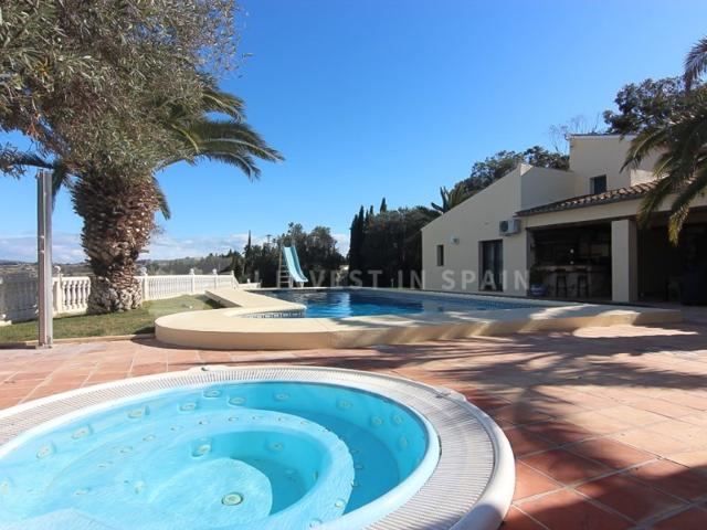 Villa En venta en Benissa photo 0