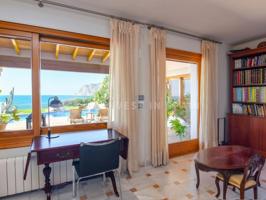 Villa En venta en Dénia photo 0