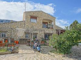 Villa En venta en Dénia photo 0