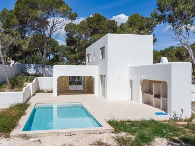 Villa En venta en Moraira photo 0