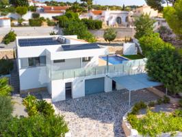 Villa En venta en Benissa photo 0