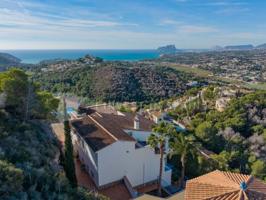 Villa En venta en Moraira photo 0