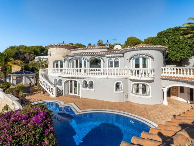 Villa En venta en Benissa photo 0