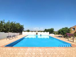 Conjunto residencial privado: dos viviendas independientes en finca rústica de 5.700 m² – Bétera photo 0