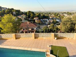 Chalet independiente con vistas panorámicas y piscina privada en sector Sierra Perenchiza - Cumbres de Calicanto photo 0