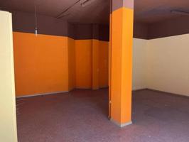 Local En venta en Calle Del Pare Gil, 1, Reus photo 0