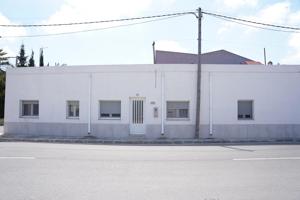 Casa con gran potencial en Deltebre, zona exterior con barbacoa y reformada parcialmente photo 0