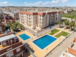 Apartamentos llave en mano con una fantástica zona comunitaria, 2 piscinas, plaza de garaje opcional, cerca del golf y d photo 0