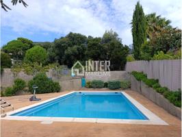 GRAN CASA CON PISCINA y RODEADA DE NATURALEZA photo 0