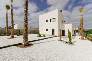 VILLA EN VENTA EN ORIHUELA COSTA photo 0