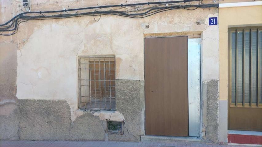 🏡 Chalet adosado con gran potencial en Monóvar-Monòver – ¡Oportunidad para reformar a tu gusto! photo 0