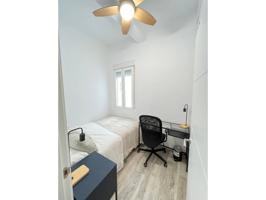 GL25-01 Habitación privada en piso compartido photo 0