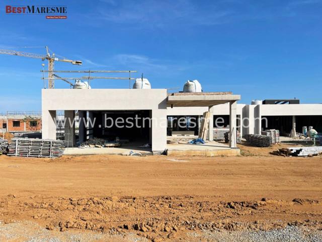 Nueva promoción de viviendas con jardín en Premià de Dalt, eficiencia energética y diseño contemporáneo. photo 0
