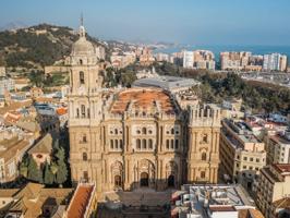 Piso En venta en Málaga photo 0