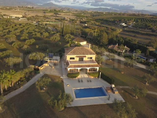 Piso En venta en Alhaurín El Grande photo 0